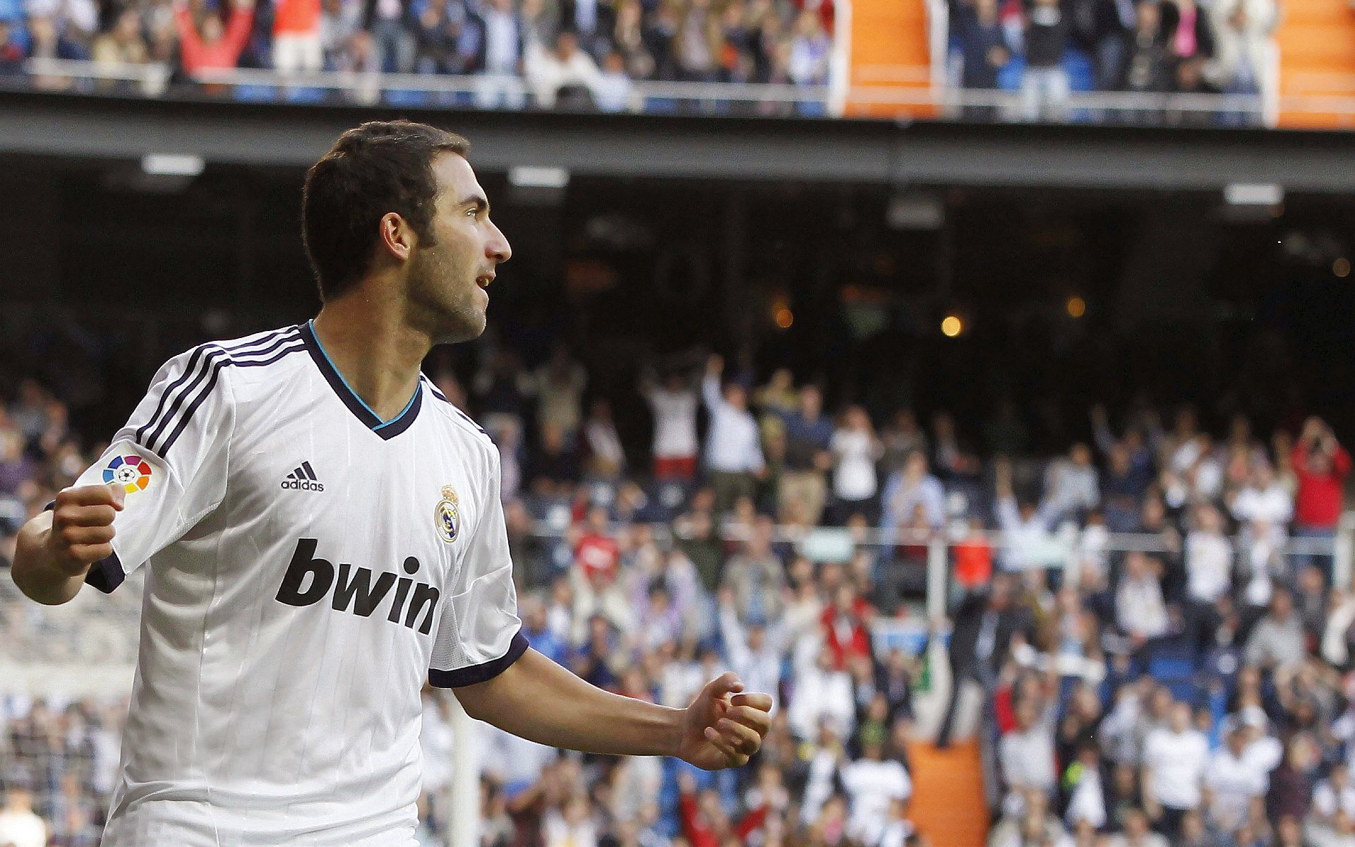 开云娱乐-纳达尔赛事官方发布战术调整新规，巴黎圣日耳曼争议不断！